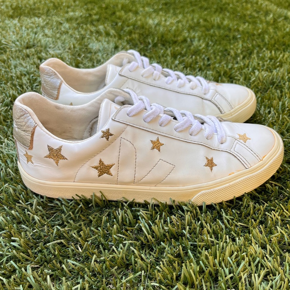 RARE Madewell x Veja™ Esplar Low Sneakers in Embroidered Stars